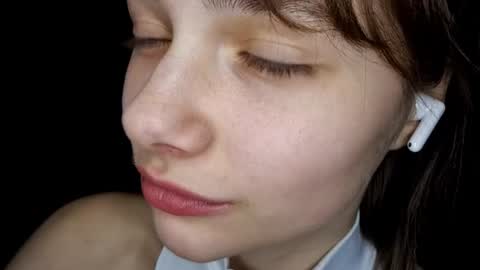 Snapshot of richardlundsten chatting on 02/13/26, 05:20 Luna online show from 02/13/26, 05:20