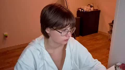 Luna online show from 07/20/26, 06:43