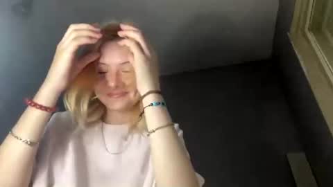 Snapshot of richellearmentrout chatting on 07/09/26, 03:05 jenny online show from 07/09/26, 03:05