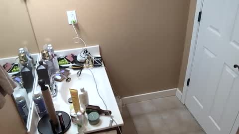 Snapshot of richie_j chatting on 03/27/26, 10:53 richie_j online show from 03/27/26, 10:53