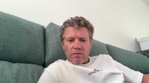 Snapshot of richiee3891 chatting on 03/27/26, 06:40 richiee3891 online show from 03/27/26, 06:40