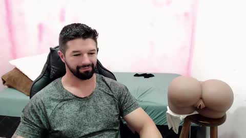 Snapshot of richrolland chatting on 12/09/24, 05:18 Rickseduction online show from 12/09/24, 05:18