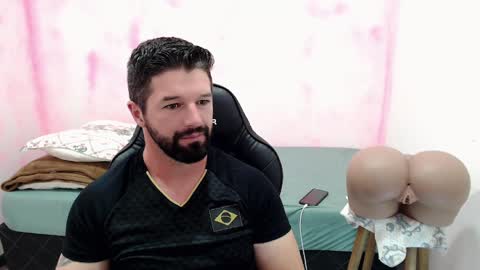 Snapshot of richrolland chatting on 12/19/24, 02:01 Rickseduction online show from 12/19/24, 02:01