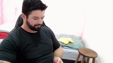 Snapshot of richrolland chatting on 02/10/25, 01:14 Rickseduction online show from 02/10/25, 01:14