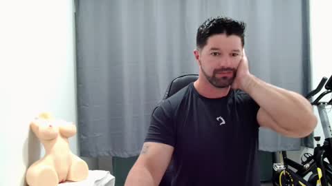 Snapshot of richrolland chatting on 11/21/25, 02:32 Rickseduction online show from 11/21/25, 02:32