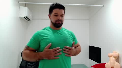 Snapshot of richrolland chatting on 12/17/25, 08:15 Rickseduction online show from 12/17/25, 08:15