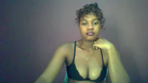 Snapshot of ricie001 chatting on 05/13/26, 12:35 ricie001 online show from 05/13/26, 12:35