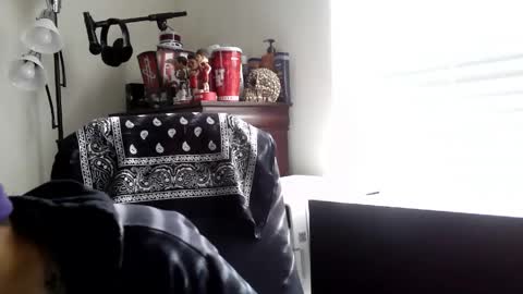 Snapshot of rickavelli chatting on 06/01/26, 10:00 Rick online show from 06/01/26, 10:00