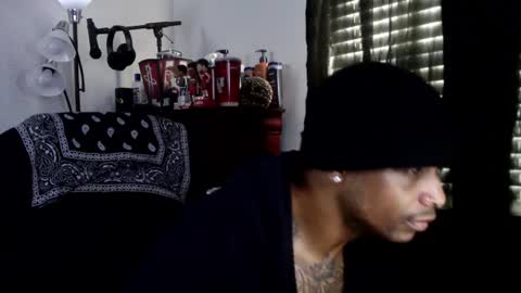 Snapshot of rickavelli chatting on 07/30/26, 04:00 Rick online show from 07/30/26, 04:00