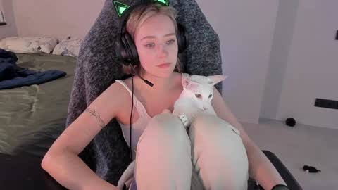 Snapshot of rickisanchez chatting on 01/28/25, 08:36 RickiSanchez online show from 01/28/25, 08:36