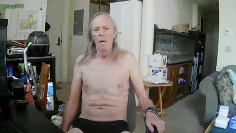 Snapshot of rickl56 chatting on 04/16/26, 03:57 rickl56 online show from 04/16/26, 03:57