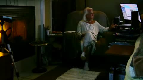 Snapshot of ricks4fun chatting on 01/26/25, 03:59 PINK HOLE TWINK online show from 01/26/25, 03:59