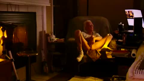 Snapshot of ricks4fun chatting on 02/17/25, 06:31 PINK HOLE TWINK online show from 02/17/25, 06:31