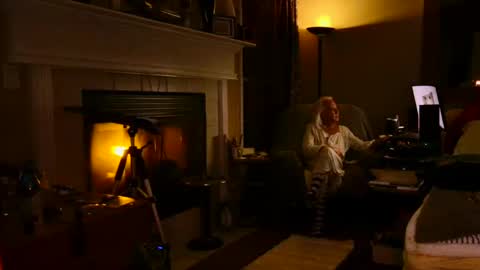 Snapshot of ricks4fun chatting on 02/25/25, 06:58 PINK HOLE TWINK online show from 02/25/25, 06:58