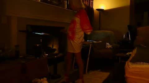 PINK HOLE TWINK online show from 04/15/26, 02:18