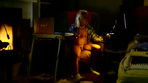 Snapshot of ricks4fun chatting on 06/03/26, 02:03 PINK HOLE TWINK online show from 06/03/26, 02:03