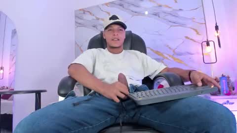 Ricky  online show from 10/31/25, 01:56