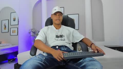 Ricky  online show from 11/10/25, 08:30