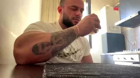 Snapshot of rickymiami1 chatting on 10/20/25, 08:59 rickymiami1 online show from 10/20/25, 08:59