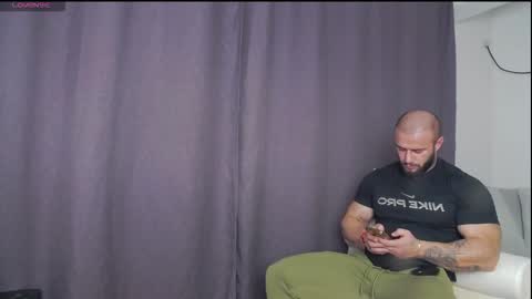 rickymiami1 online show from 11/06/25, 07:04