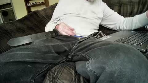 Snapshot of rico_y_suave_4u chatting on 06/27/26, 02:38 Easy if yun are good see my pics online show from 06/27/26, 02:38