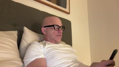 Snapshot of ridingtime25 chatting on 10/31/25, 08:48 ridingtime25 online show from 10/31/25, 08:48