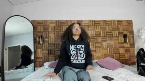 Sara online show from 02/20/25, 10:05