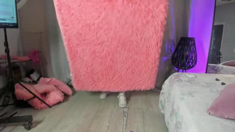 Sara online show from 02/28/25, 10:09