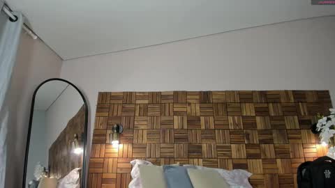 Sara online show from 09/20/25, 10:05