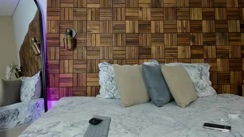 Sara online show from 10/30/25, 10:16