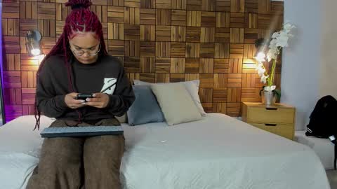 Snapshot of rihannadeep chatting on 02/02/26, 10:03 Sara online show from 02/02/26, 10:03