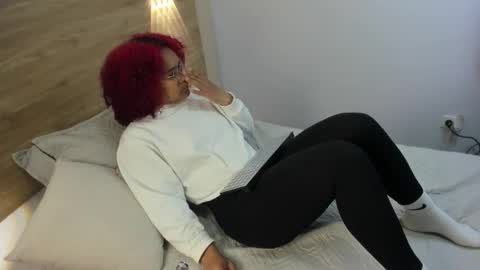 Snapshot of rihannadeep chatting on 03/15/26, 11:05 Sara online show from 03/15/26, 11:05