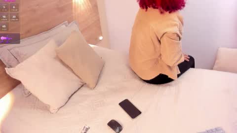 Snapshot of rihannadeep chatting on 03/21/26, 10:09 Sara online show from 03/21/26, 10:09