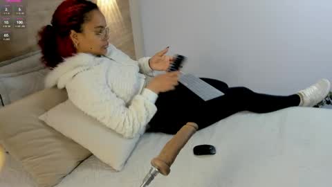 Snapshot of rihannadeep chatting on 05/20/26, 09:59 Sara online show from 05/20/26, 09:59