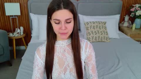 Rihanna online show from 11/10/25, 05:23