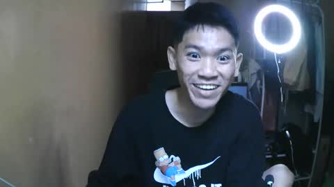 Snapshot of riiichie12 chatting on 11/23/25, 06:46 riiichie12 online show from 11/23/25, 06:46