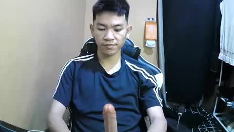 Snapshot of riiichie12 chatting on 12/15/25, 06:01 riiichie12 online show from 12/15/25, 06:01