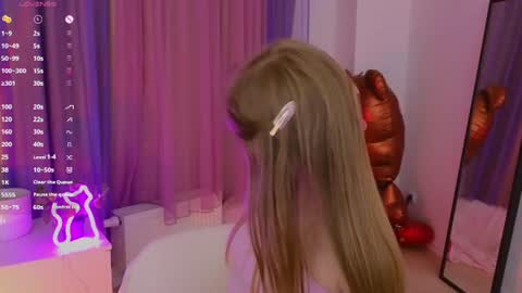 Rina online show from 06/26/26, 08:46