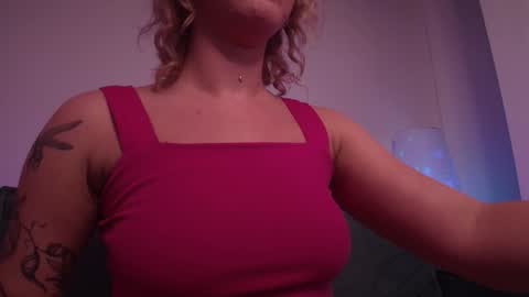 Rika online show from 02/07/25, 11:01