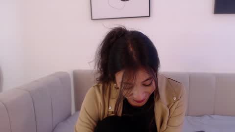 Snapshot of riley_bensongh chatting on 01/28/25, 08:15 Riley online show from 01/28/25, 08:15
