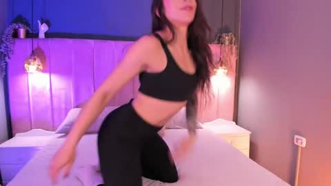 Riley online show from 04/09/26, 09:42