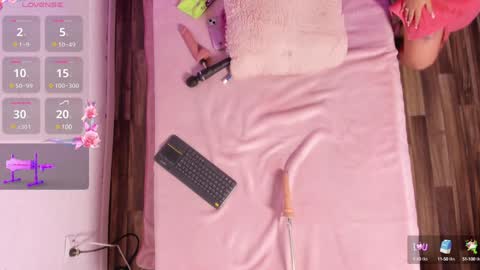 kamila online show from 12/22/24, 09:33