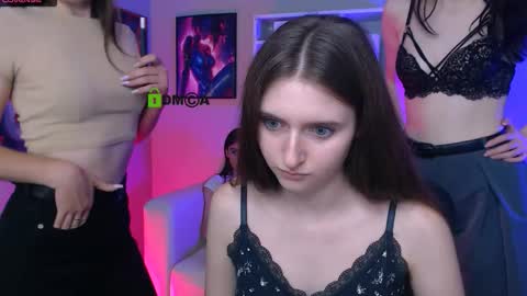 Meow online show from 10/04/25, 02:15