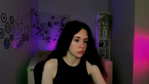 Meow online show from 10/08/25, 07:22