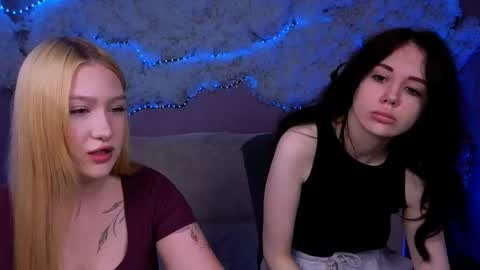 Snapshot of riley_sanders chatting on 05/30/26, 07:11 Meow online show from 05/30/26, 07:11
