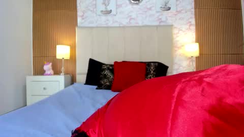 Snapshot of riley_skye_ chatting on 09/10/25, 07:36 RAILEY online show from 09/10/25, 07:36