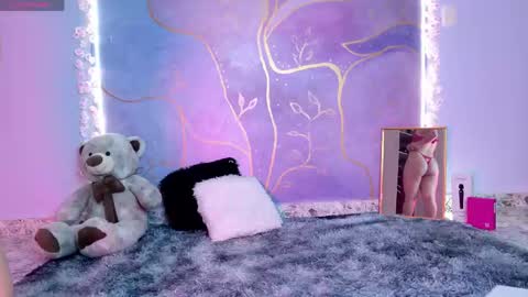 Snapshot of riley_skye_ chatting on 05/02/26, 06:57 RAILEY online show from 05/02/26, 06:57