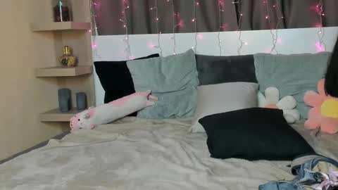 Emily online show from 02/20/25, 11:53