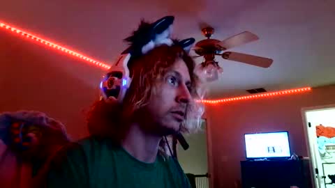 Snapshot of rimmyblondeass chatting on 05/17/26, 06:55 TheRealCatNoir online show from 05/17/26, 06:55