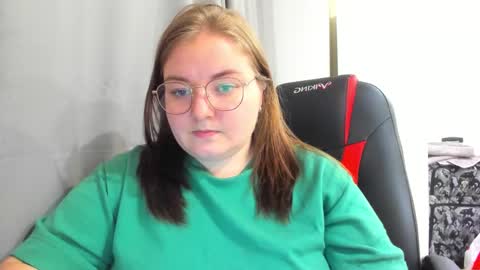 rina16 online show from 10/30/25, 05:46